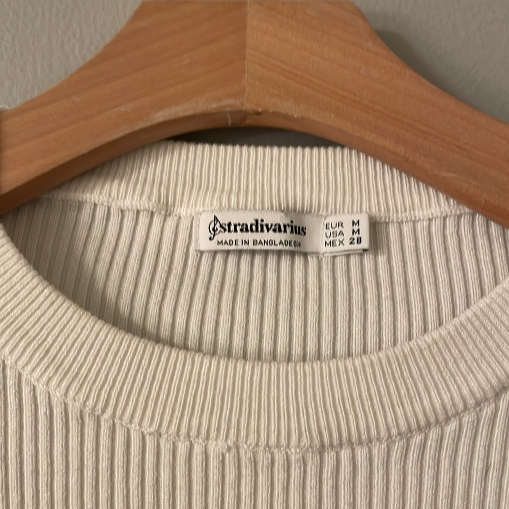 Stradivarius women’s cropped sweater sz S - Picture 2 of 3